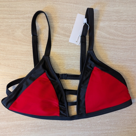 New Small Black And Red Swimsuit - Picture 3 of 6